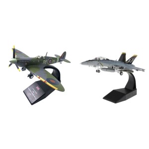 2x 1/100 F / A-18攻撃機+1:72スピットファイア戦闘機の金属モデルの装飾品