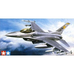 タミヤ1/32 ロッキードマーチン F-16CJ [ブロック50] ファイティングファルコン